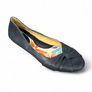 Born Navy Blue Twist Knot Flats Women’s Size 7W Comfort Slip On Round Toe Shoes‎